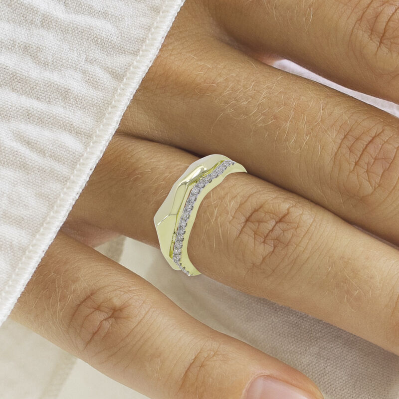 Diamond Textured Ring in 10k Yellow Gold image number null